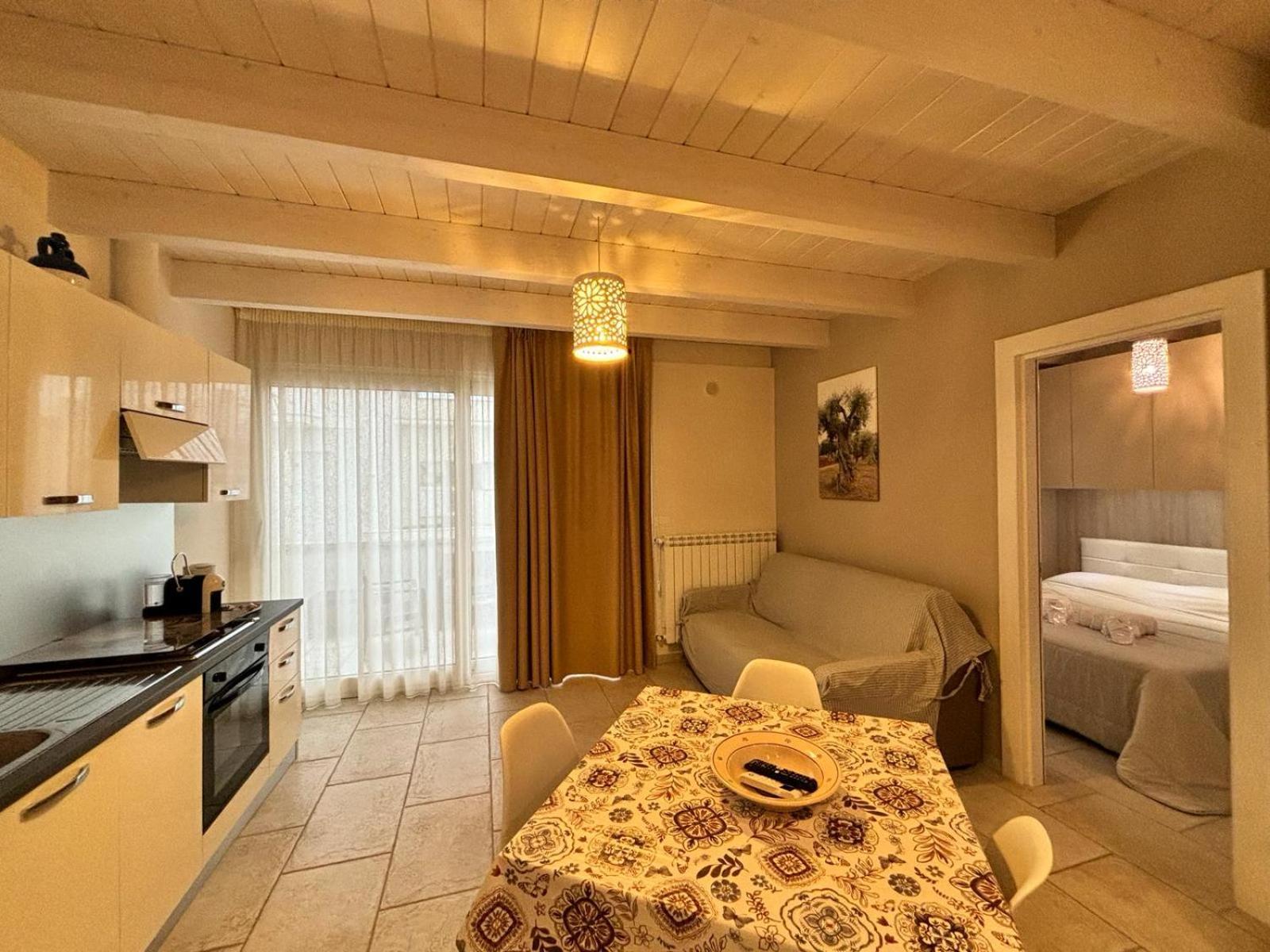 Bed and Breakfast Dimora Girolamo Поліньяно-а-Маре Екстер'єр фото