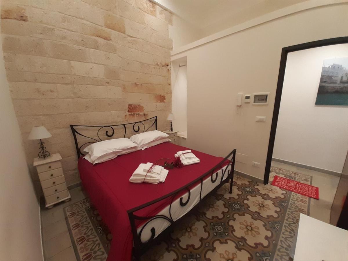 Bed and Breakfast Dimora Girolamo Поліньяно-а-Маре Екстер'єр фото
